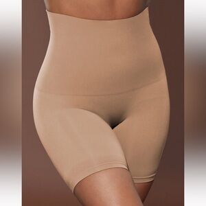 NWT- YITTY Nearly Naked Shape wear Ultra High Waist Booty Lift Shorts XS /S